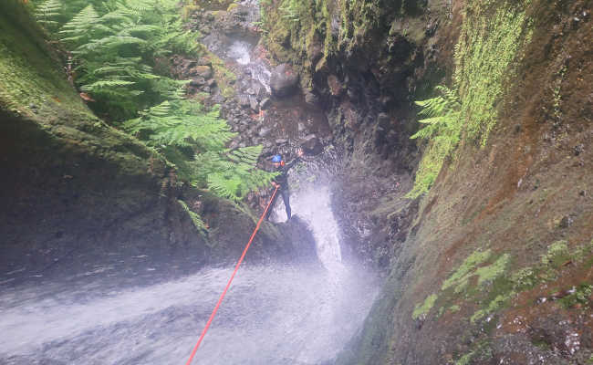 Folhado Canyon bei Porto Moniz